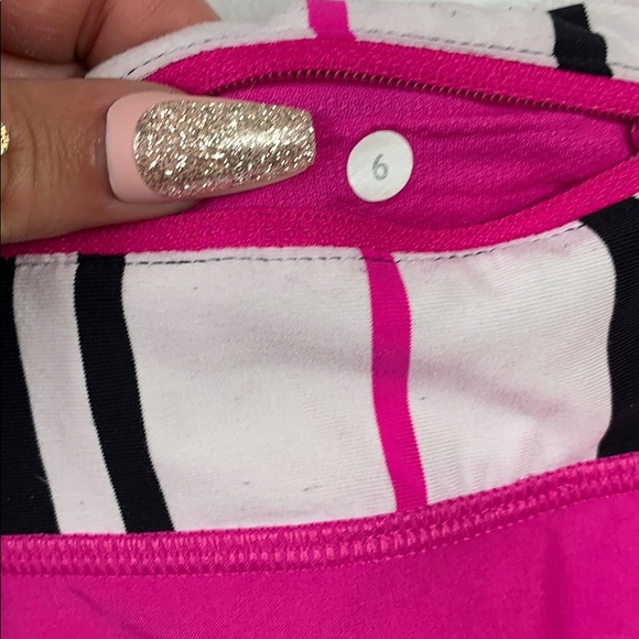 🍋Lululemon Speed Short! - Picture 6 of 8